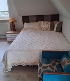 Plock Apartment | Discover Dom Noemi: Guest Rated 10/10 & Family-Friendly