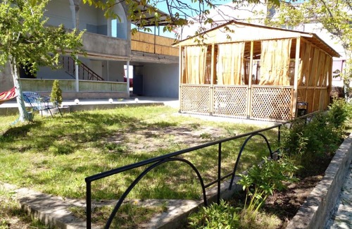 Artashavan Villa | Relax at Дом Отдыха Уютный Уголок with Pool & Family Fun