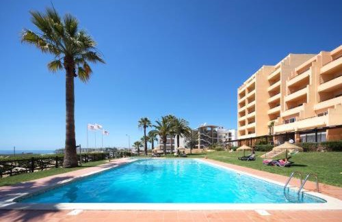 Meia Praia Apartment | Oceanfront Dom Pedro Lagos: Family-Friendly Getaway