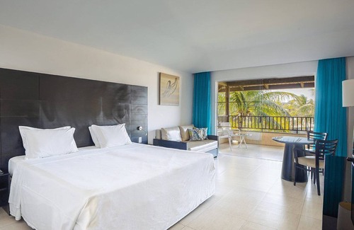 Aquiraz Resort | Relax at Dom Pedro Laguna Beach Resort & Golf Escape