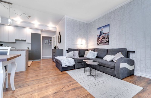 Polanica-Zdroj Apartment | Relax at Dom pod Jaworem: Pet-Friendly Retreat with Spa