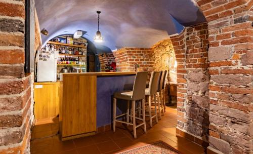 Srebrna Gora Bed & Breakfast | Inviting Dom pod Twierdzą Srebrna Góra: Pet-Friendly Retreat