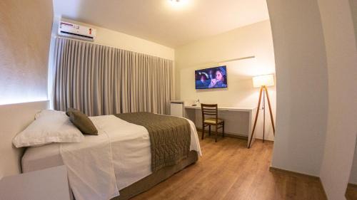 Telemaco Borba Apartment | Top-Rated Dom Ravello Hotel with Pool & Pet-Friendly Stay