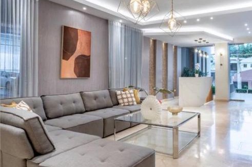Evaristo Morales Apartment | Exclusive 2-Bed Apartment in Evaristo Morales, Rated 9.7