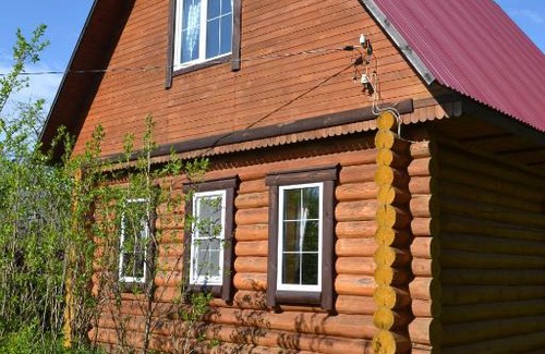 Volnoga House | Pet-Friendly Dom Rybaka Bolshaya Medveditsa with Ocean View
