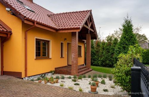 Jarnołtowek Apartment | Relax at Dom u podnóża Biskupiej Kopy with Hot Tub Access