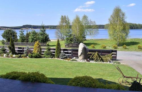 Lipnica House | Discover Dom U Zbyszka with Private Beach & Hot Tub