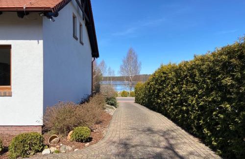 Lipnica House | Discover Dom U Zbyszka with Private Beach & Hot Tub