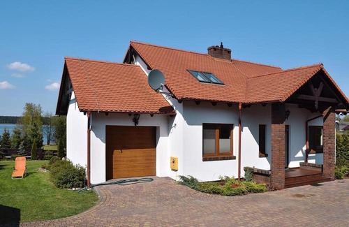 Lipnica House | Discover Dom U Zbyszka with Private Beach & Hot Tub