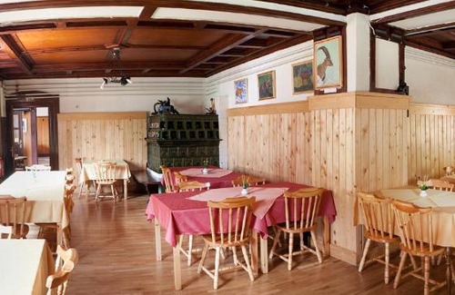 Kamniska Bistrica Hotel | Inviting Stay at Dom v Kamniški Bistrici - Guest Rated 9/10