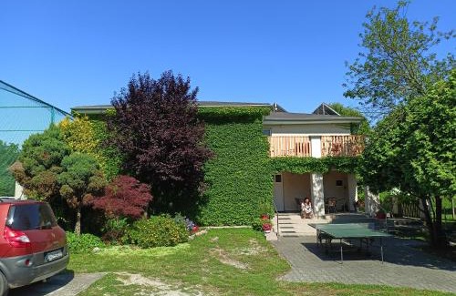 Podhajska House | Experience Tranquility at Dom v Záhrade with Ocean Views