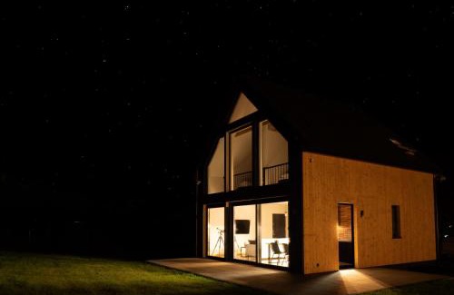 Jarnołtowek Ski Chalet | Experience Dom Wśród Gwiazd: Family-Friendly Getaway