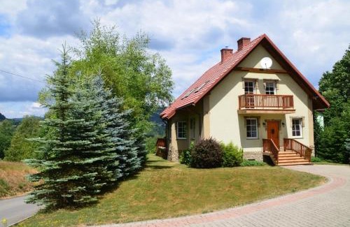 Stryszawa House | Family-Friendly Getaway at Dom w Beskidach - 10/10 Rated