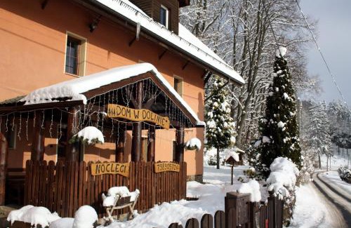 Janowice Wielkie House | Cozy Dom w Dolinie: Guest Rated 9.5 with Hot Tub & Breakfast