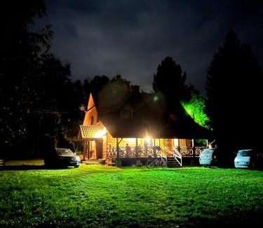 Korczew House | Discover Dom w Krainie Bugu: Pet-Friendly Retreat