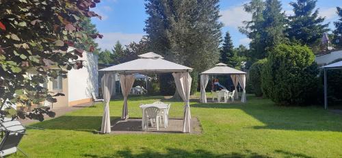 Mrzezyno Resort | Relax at Dom Wczasowy Łodzianka with Oceanfront Views