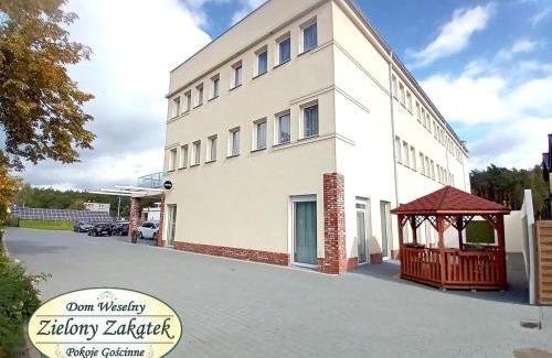 Jarocin Resort | Discover Dom Weselny Zielony Zakątek: Family-Friendly Retreat