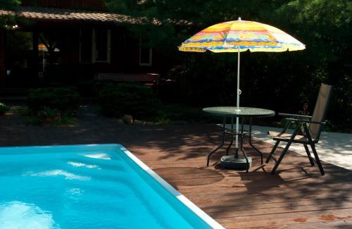 Nowogrod House | Experience Dom z basenem nad Narwia with Oceanfront Views