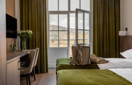 Zegiestow Zdroj Hotel | Dom Zdrojowy CECHINI