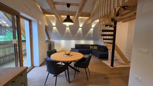Bohinj Apartment | Pet-Friendly Domačija Loncnar Apartment - Guest Rated 9.2/10