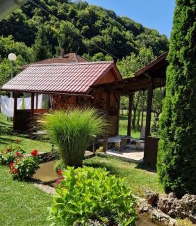 Republika Srpska House | Explore Comfort at Domacinstvo Ubovic - Rated 9/10!