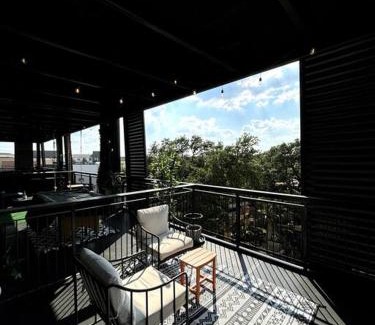 North Burnet Apartment | Domain Luxe