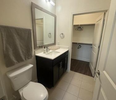 Memorial Apartment | Domain West