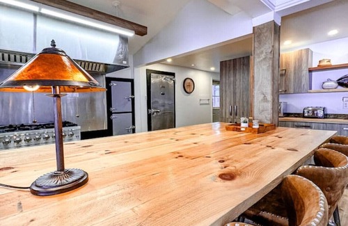 Saint Donat Ski Chalet | Discover Domaine du Lac Provost: Ideal for Weddings & Relaxation