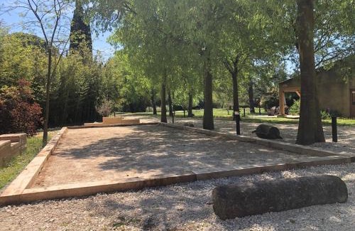 Entraigues-sur-la-Sorgue House | Historic Domaine de la Dragonette in Beautiful Provence