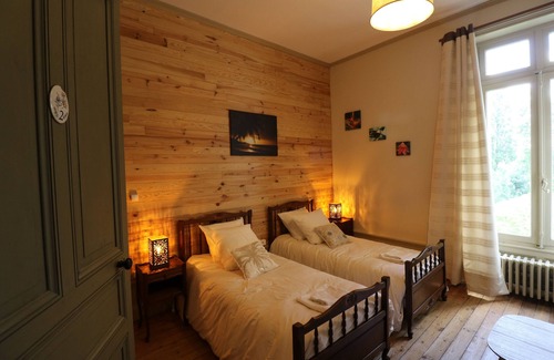 Montmoreau-Saint-Cybard House | Discover Domaine de Champ Rose: Family-Friendly Retreat