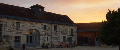 Ligre House | Experience Relaxation at Domaine de Basse Chancelée