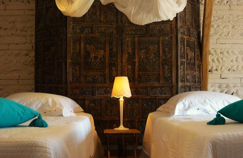 Eaunes Bed & Breakfast | Relax at Domaine de Belair: Family-Friendly with Pool Access
