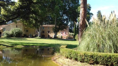 Beaumes-de-Venise Bed & Breakfast | Experience Oceanfront Bliss at Domaine de Bellevue