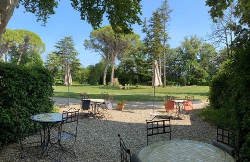 Beaumes-de-Venise Bed & Breakfast | Experience Oceanfront Bliss at Domaine de Bellevue