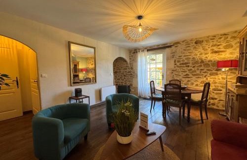 Rouzede Hotel | Discover Domaine de Brise Bois: Oceanfront Retreat Awaits