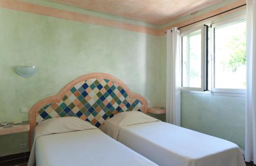 Cala Rossa Hotel | Relax at Domaine De Caranella with Oceanfront Amenities