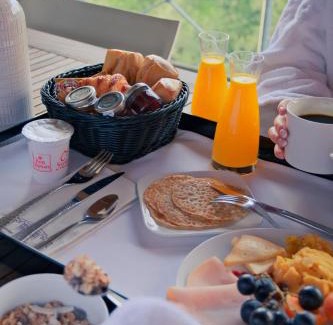 Bruz Hotel | Relax at Domaine de Cicé-Blossac: Resort, Spa & Golf Retreat