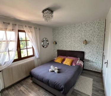 Saint Didier de la Tour Bed & Breakfast | Relaxing Domaine de la Provençale with Oceanfront Views