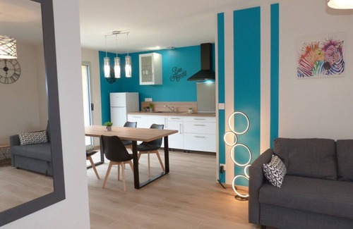 Saint-Pardoux House | Discover Domaine des Hameaux du Lac: Family-Friendly Stay