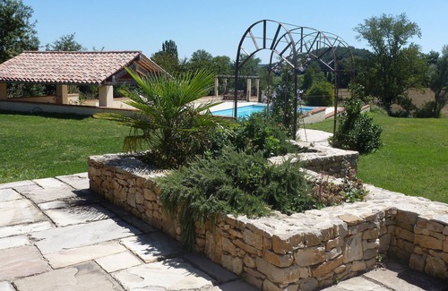 Hounoux Cottage | Discover Domaine de La Barre: Serenity Near Carcassonne