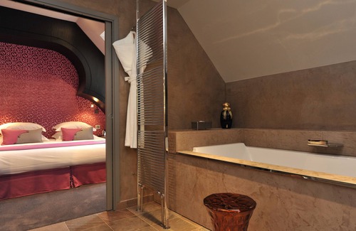 Missillac Hotel | Elegant Domaine De La Bretesche: Spa, Pool & 9.2/10 Ratings