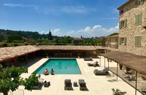 Lorgues Bed & Breakfast | Discover Domaine De La Chapelle: Oceanfront Retreat Awaits