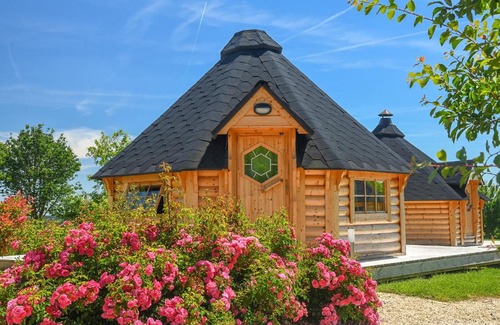 Le Boupere Bed & Breakfast | Relax at Domaine de La Courillère: Pool, Spa & Family Fun