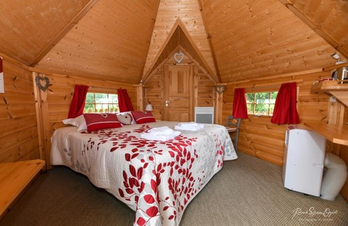 Le Boupere Bed & Breakfast | Relax at Domaine de La Courillère: Pool, Spa & Family Fun