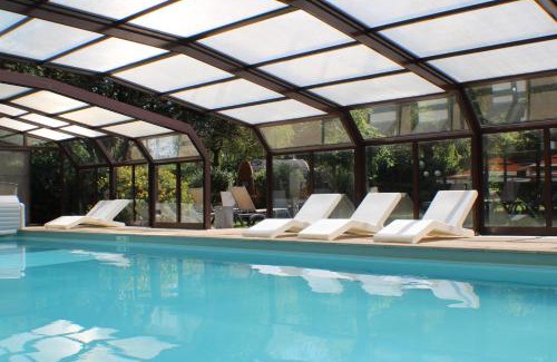 Rouilly-Sacey Hotel | Indulge at Domaine de la Forêt d'Orient: Spa, Golf & More