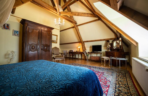 Saint-Pierre-Canivet Bed & Breakfast | Relax at Domaine de la Tour B&B: Rated 9.4 with Pool & Spa