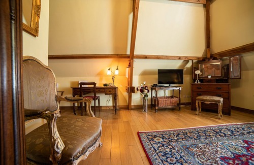 Saint-Pierre-Canivet Bed & Breakfast | Relax at Domaine de la Tour B&B: Rated 9.4 with Pool & Spa