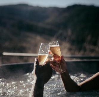 Valsonne Bed & Breakfast | Pet-Friendly Oceanfront Escape at Domaine de la Rue de la Tour