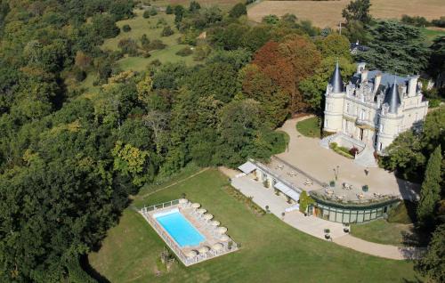 Veigne Hotel | Relax at Domaine de la Tortinière - 4-Star Oceanfront Retreat