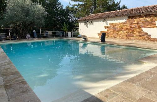 Rians Apartment | Experience Comfort at Domaine de la Vie Conte - Rated 9.2/10